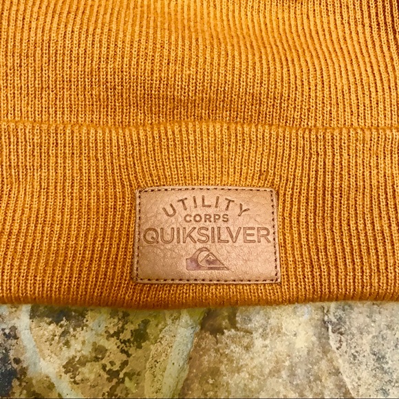 Quicksilver Beanie - Picture 2 of 3